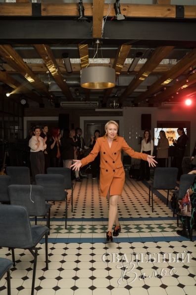 Ведущий/ведущая/тамада